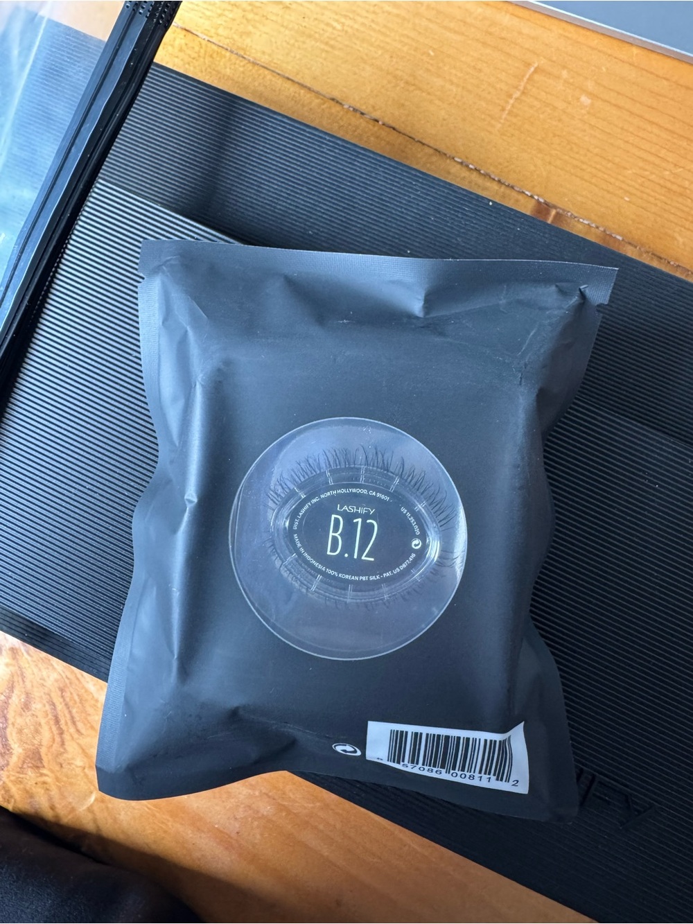 NWT Lashify Control Kit - black - Picture 4 of 4